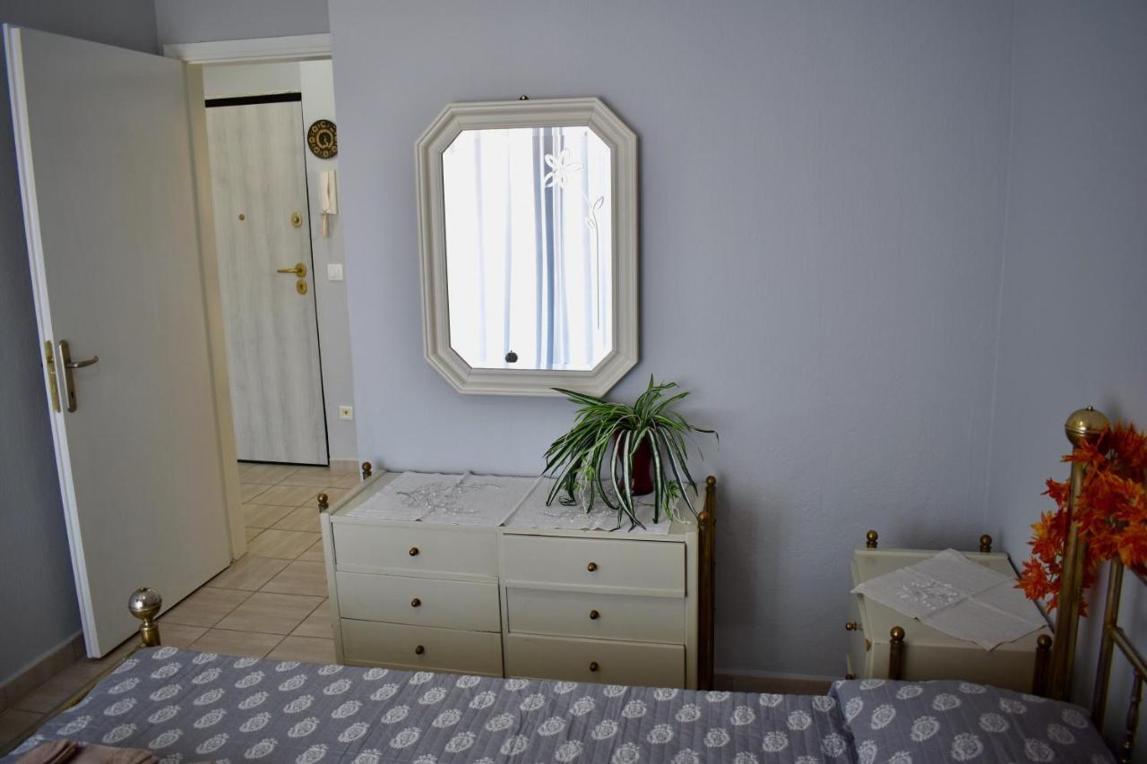 Alkyon Perea Apartments Peraia  Екстер'єр фото